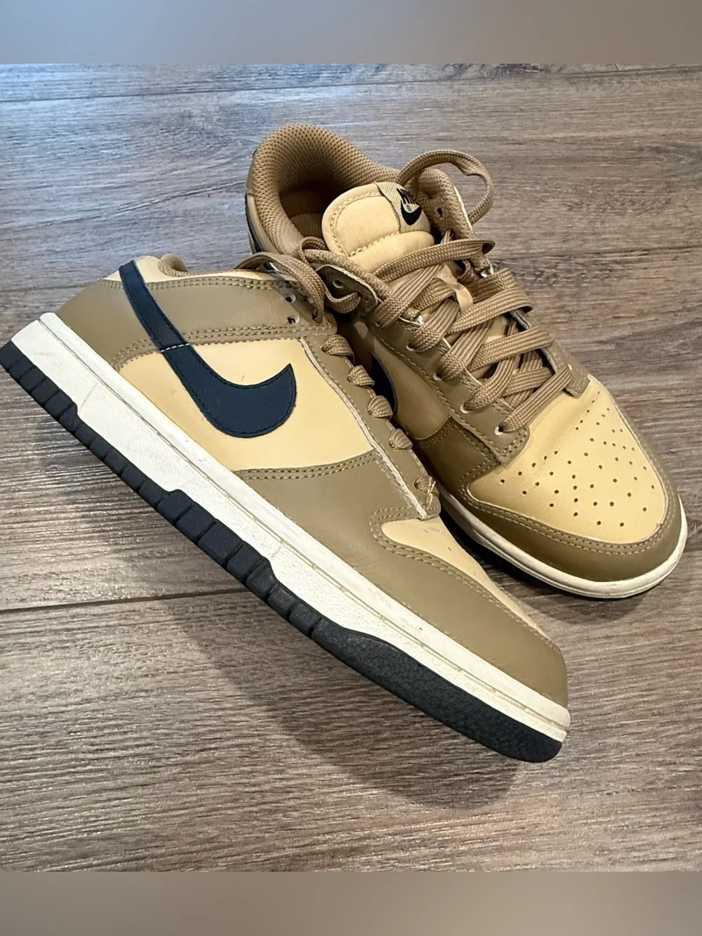 Nike Dunk Men's Low-Top Dark Driftwood Sneakers, Unisex